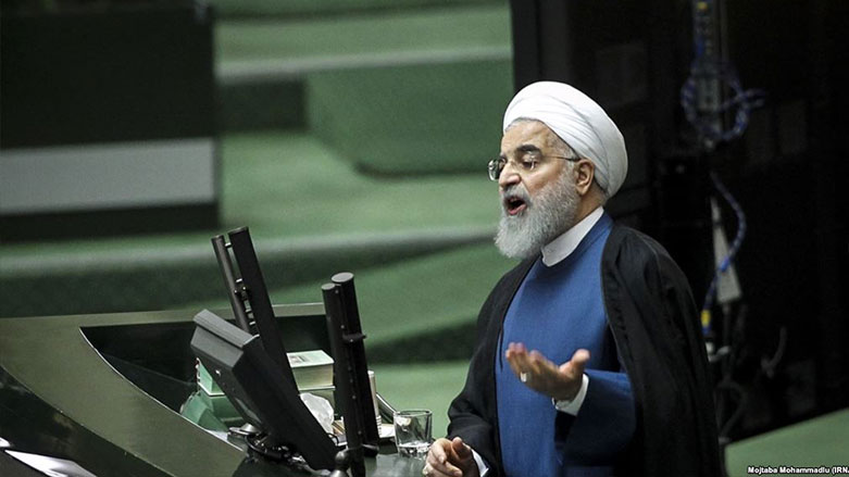 رۆحانی ویستی هه‌ڕه‌شه‌ له‌ ئه‌مه‌ریكا بكات كه‌چی متمانه‌ی له‌ده‌ستدا